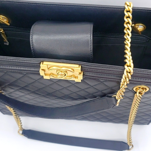 CHANEL BAG SIZE 12X14 COLOR BLACK 100% AUTHENTIC - Picture 13 of 13